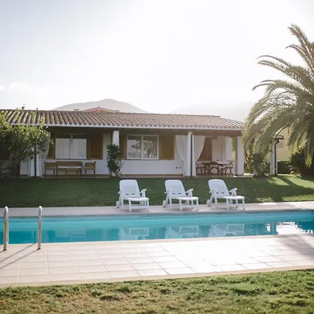 Luxury Maria - Piscina Privata Marina di Gairo